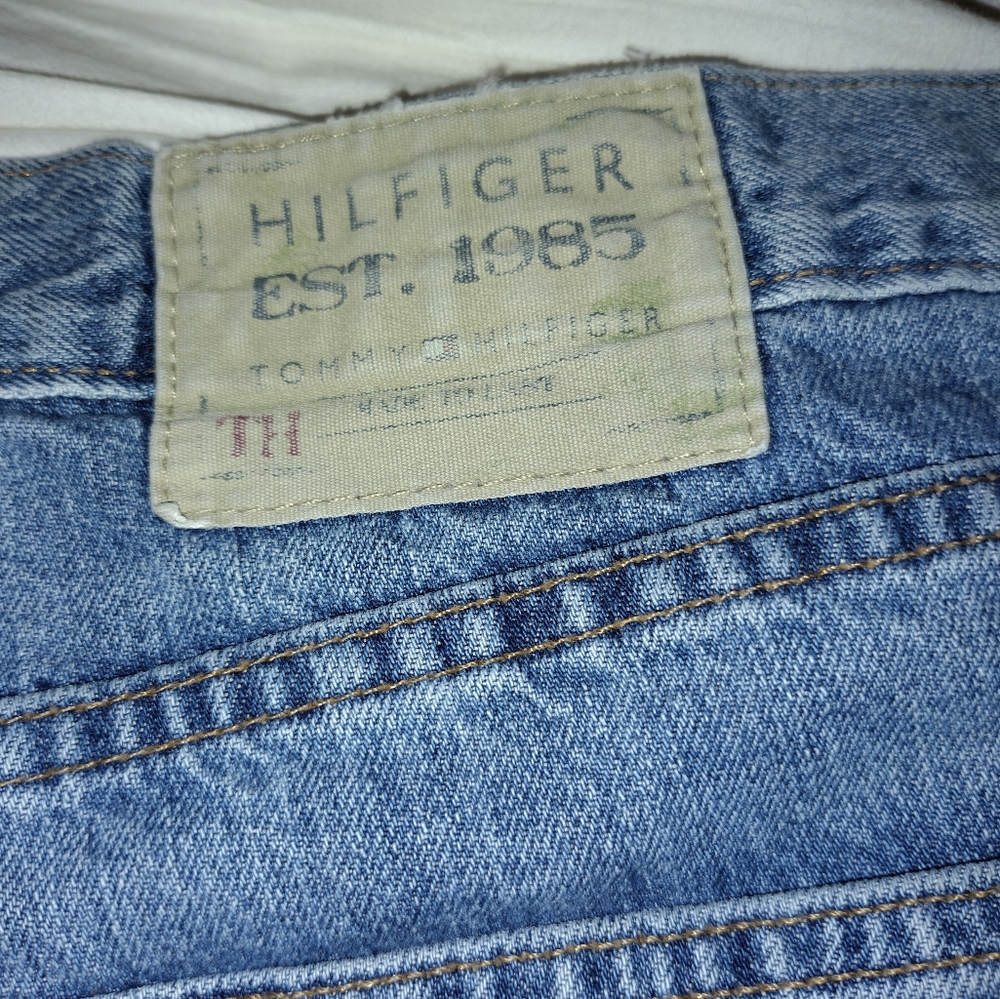 Tommy Hilfiger Classic Denim Blue Jeans. Relaxed And Comfortable, Sz 40/32 - Picture 3 of 4